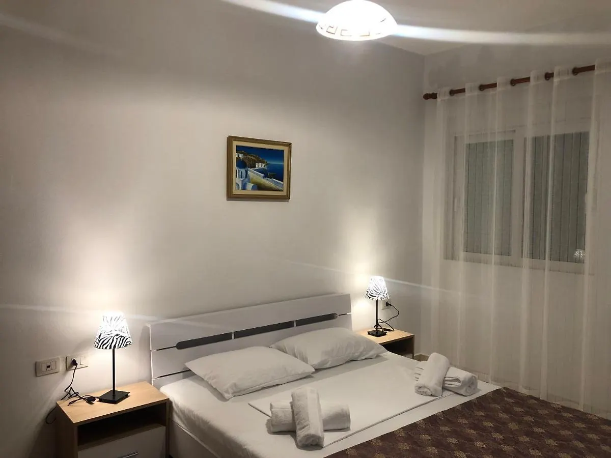 Abi Apartment Sarandë 0*,  Albanien